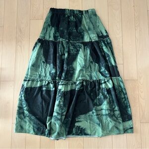 SHEIN Curve Green Tie Dye Tiered Midi Skirt
